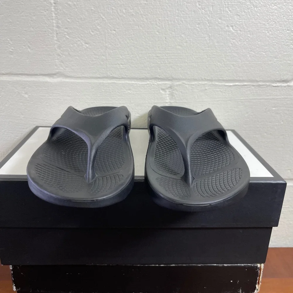 OOFOS OOriginal Recovery Sandals Black Thong Flip Flops Sandals Men's 14 US